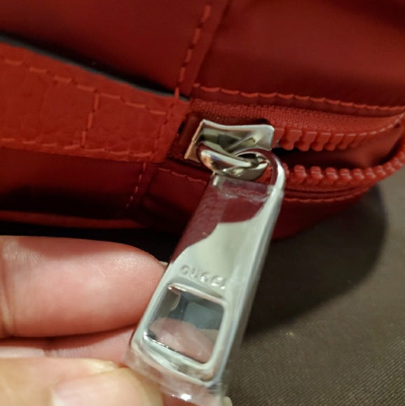 Gucci Pouch - Picture 2 of 3